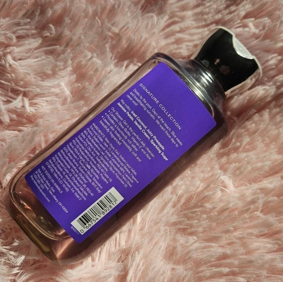 Bath & Body Works Poolside Coconut Colada Shower Gel - Purple